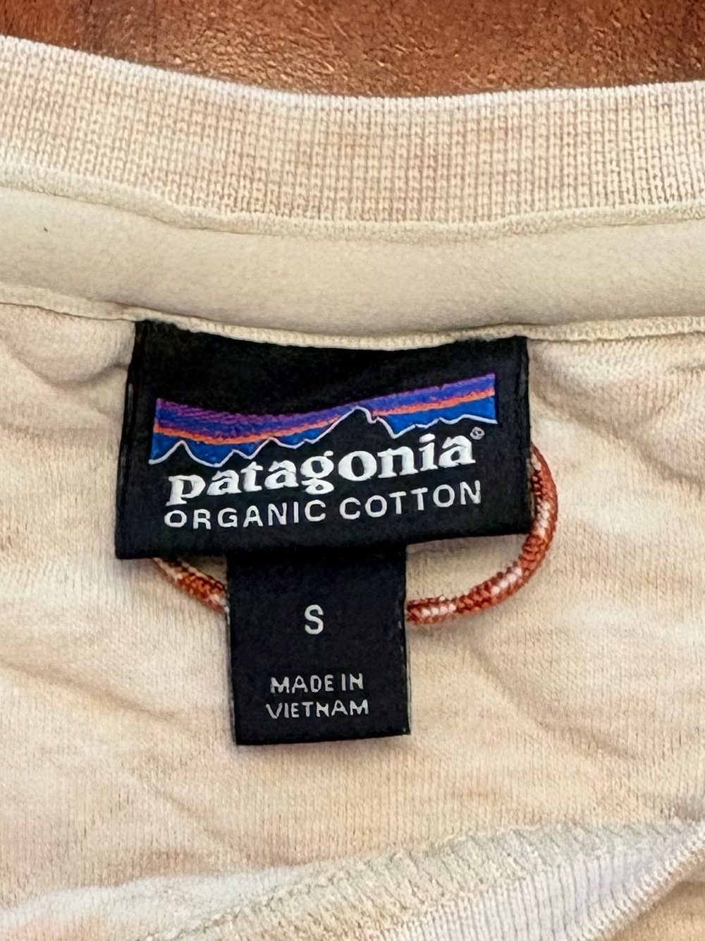 Patagonia Cream Quilted Crew Pullover - Picture 6 of 7